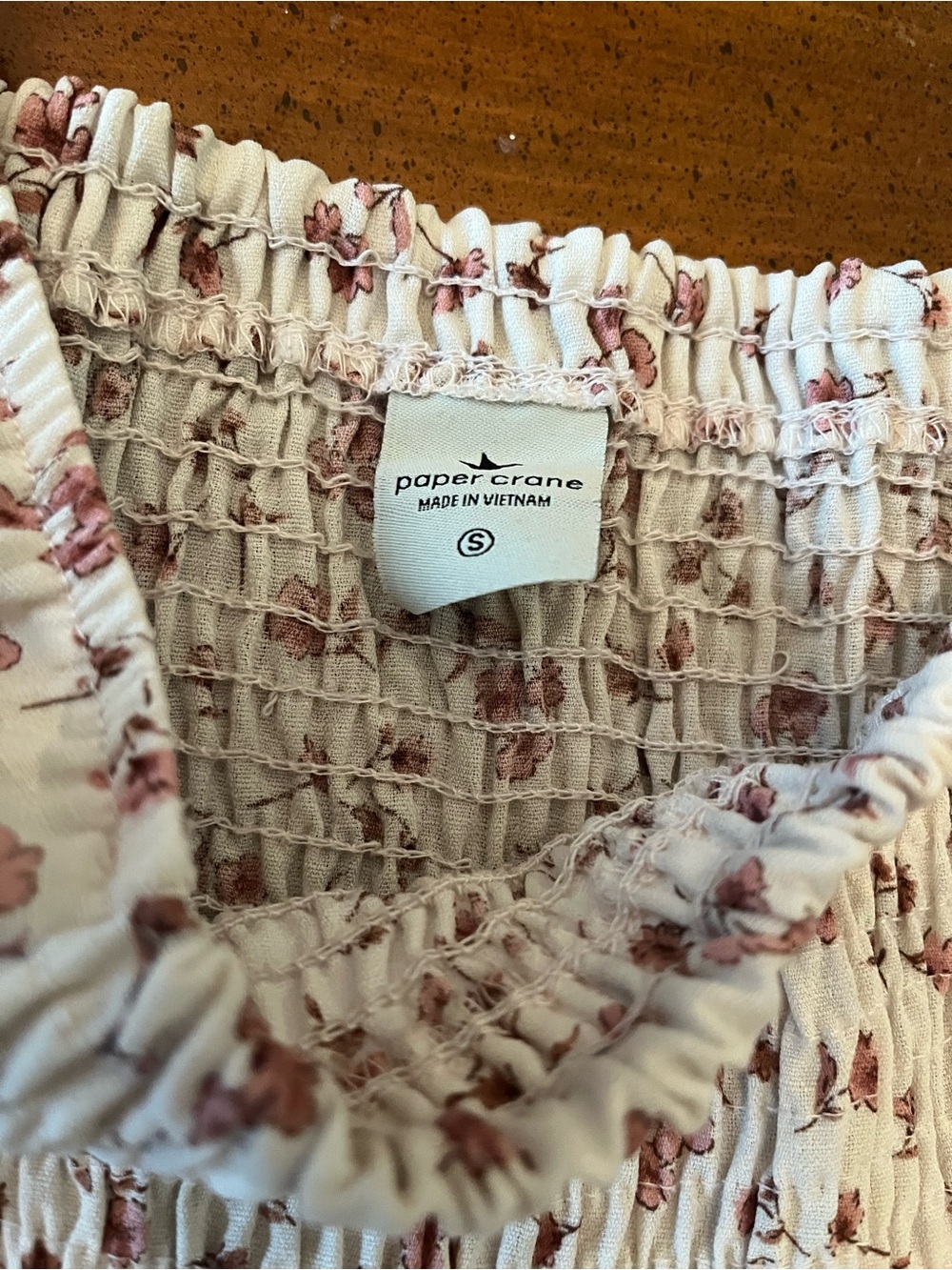 Paper Crane Smocked Off-Shoulder Pink Floral Top - Size S - Picture 3 of 7